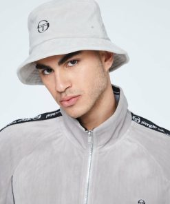 Riverwear.shop23c9f57608 1